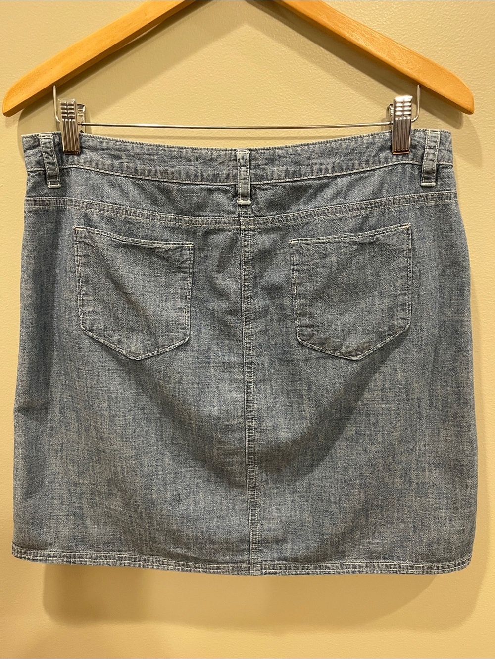Tommy Bahama Denim Lightweight Skirt - Picture 4 of 7